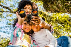 4 Dicas Fundamentais para Fazer uma Viagem Inesquecível com Crianças
